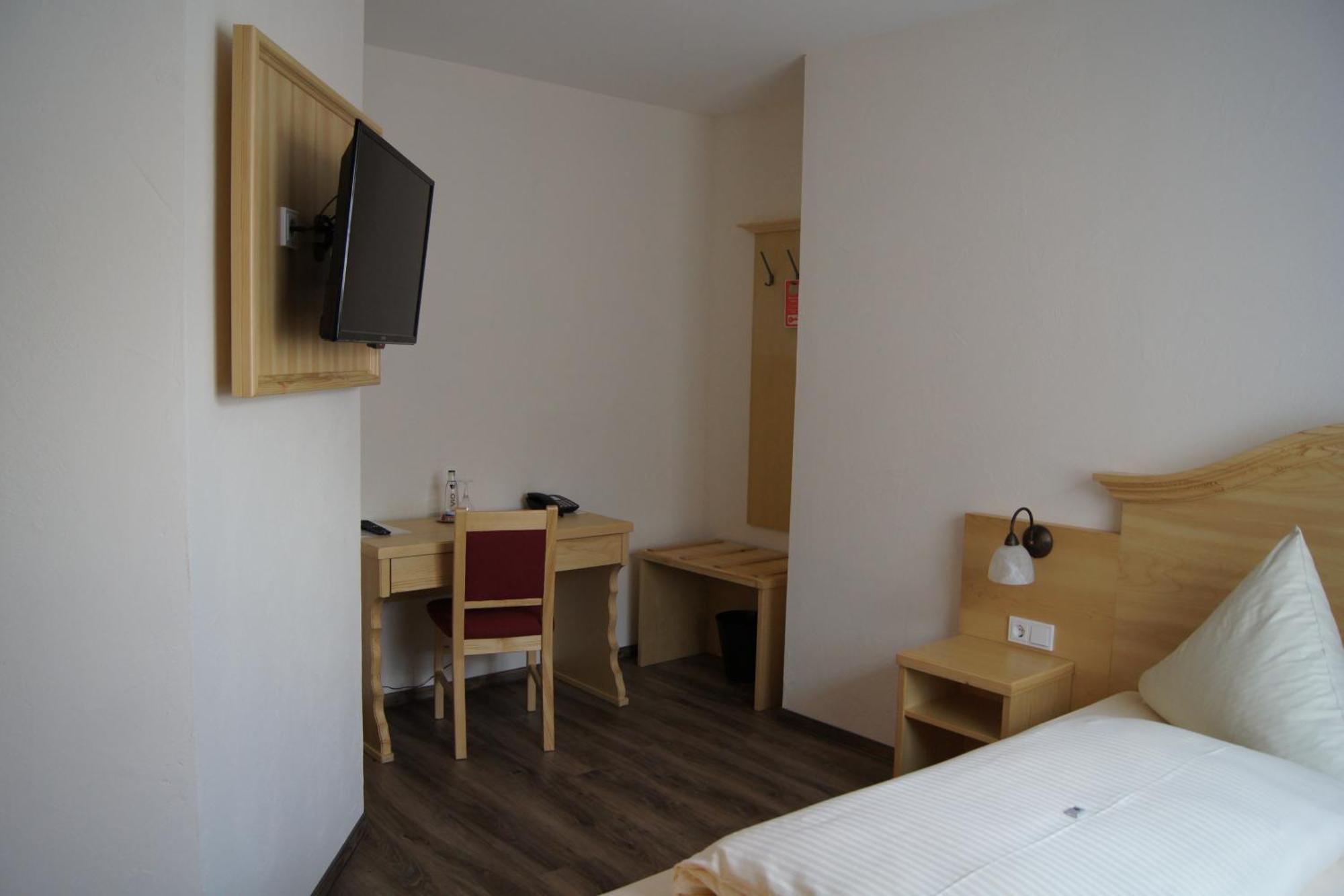 Gasthof Schoenau Heilsbronn Room photo